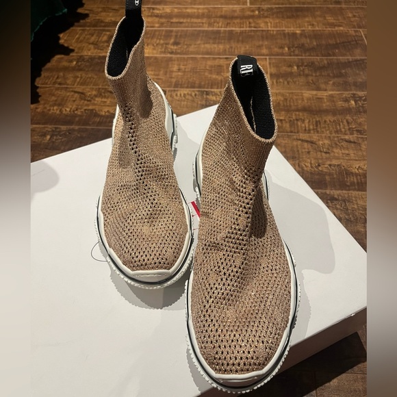 Red Valentino Garavani cloth trainers - Picture 1 of 6